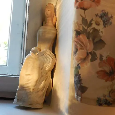 Romanticky Apartman U Veze Zelezna Panna