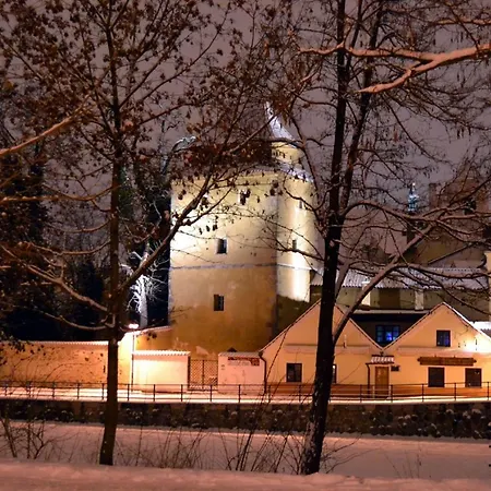 Apartment Romanticky Apartman U Veze Zelezna Panna