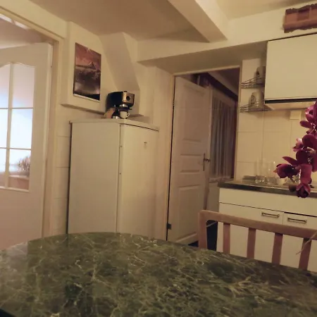 Apartment Romanticky Apartman U Veze Zelezna Panna